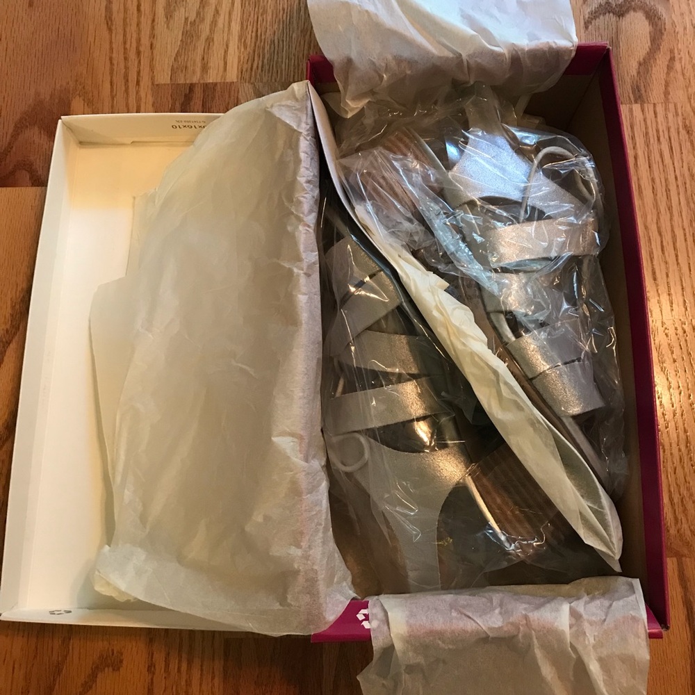NIB Naturalizer Felicity Silver Sandal 5.5M - Picture 10 of 13